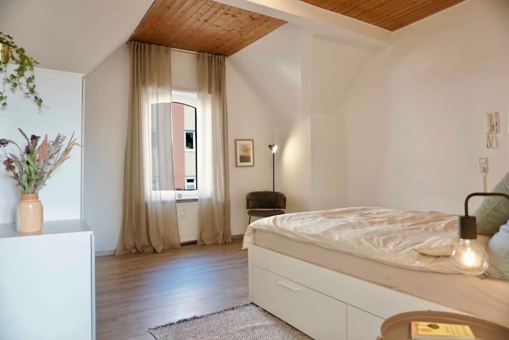 Neu I Moderne Zentrale Wohnung I Netflix I 4 Gaeste アンダーナッハ エクステリア 写真